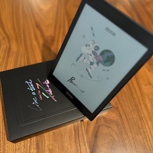 BOOX Nova Air C, like new with the original box, stylus, and cable